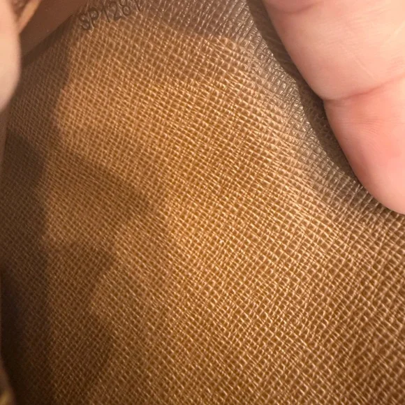 Louis Vuitton Monogram Wallet - Picture 7 of 8